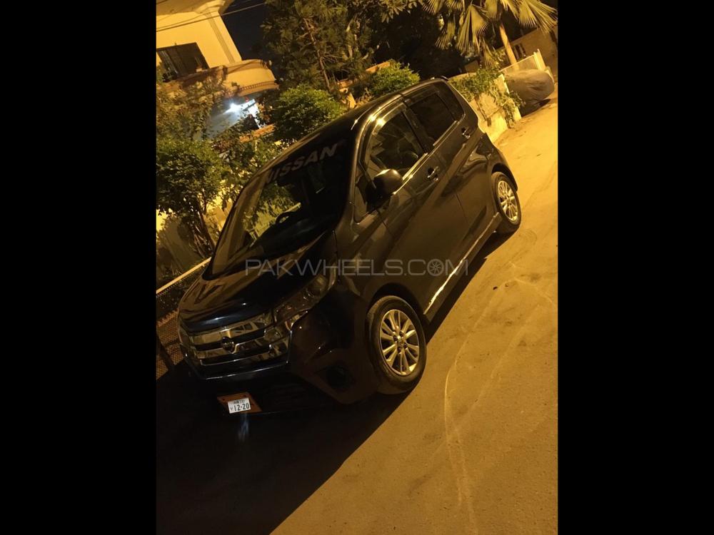 Nissan Dayz Highway Star 2014 for Sale in Karachi Nissan Dayz Highway Star 2014 for Sale in Karachi Image-3