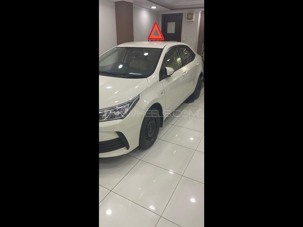 Toyota Corolla 2019 for Sale in Peshawar Image-1