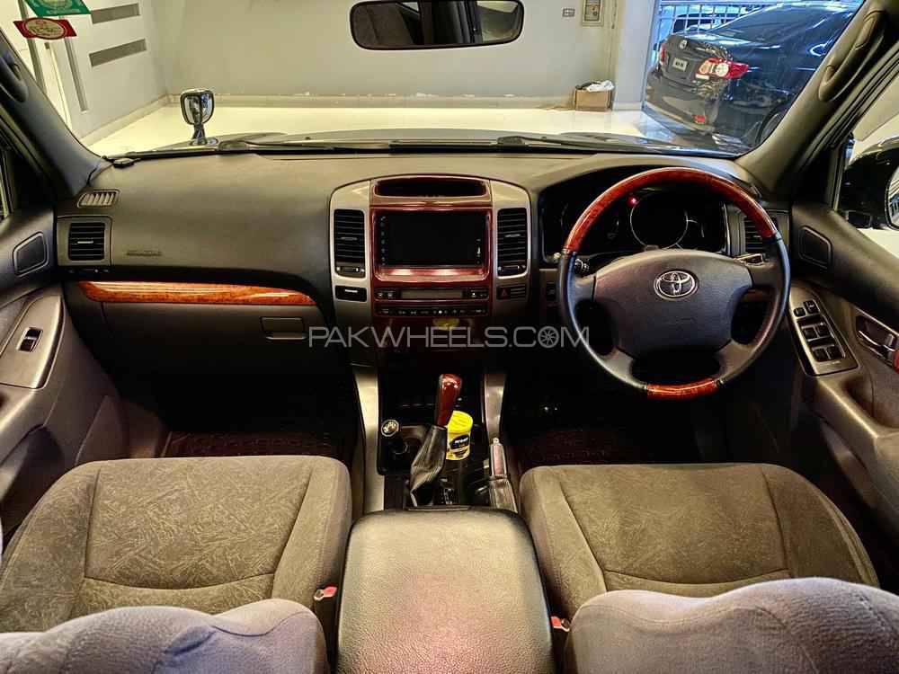 Toyota Prado 2005 for Sale in Peshawar Toyota Prado 2005 for Sale in Peshawar Image-8