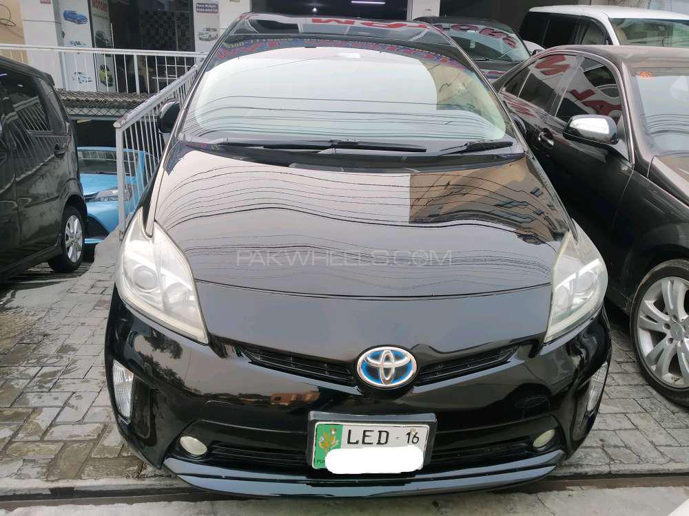 Toyota Prius 2012 for Sale in Lahore Image-1