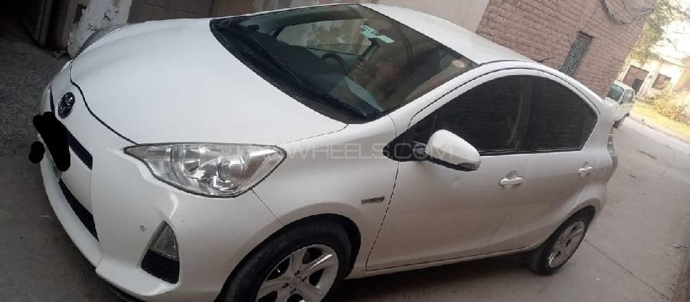 ٹویوٹا اکوا 2013 for Sale in پشاور ٹویوٹا اکوا 2013 for Sale in پشاور Image-3
