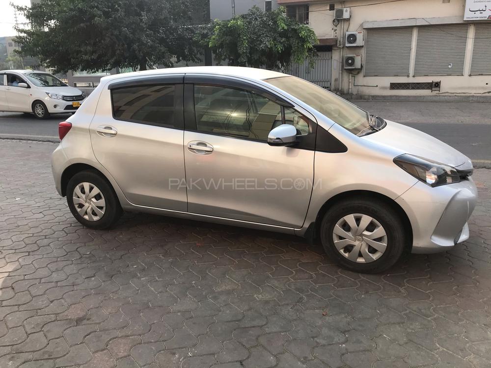 Toyota Vitz 2013 for Sale in Lahore Toyota Vitz 2013 for Sale in Lahore Image-2