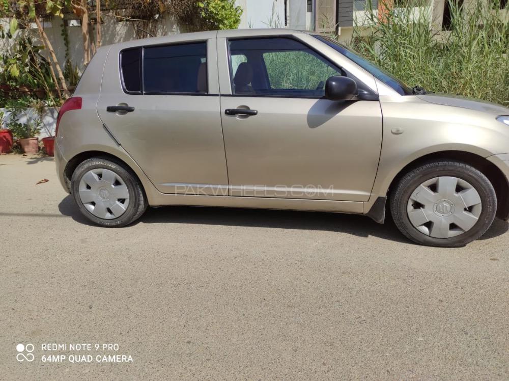 Suzuki Swift 2015 for Sale in Karachi Image-1