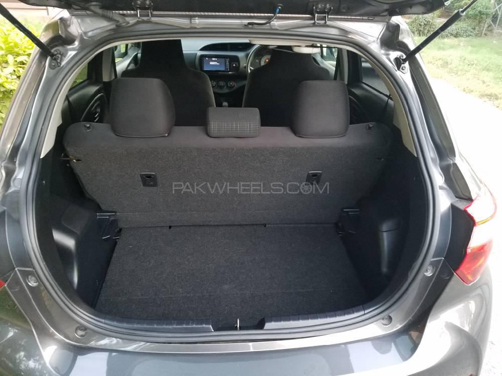 Toyota Vitz 2017 for Sale in Lahore Toyota Vitz 2017 for Sale in Lahore Image-2