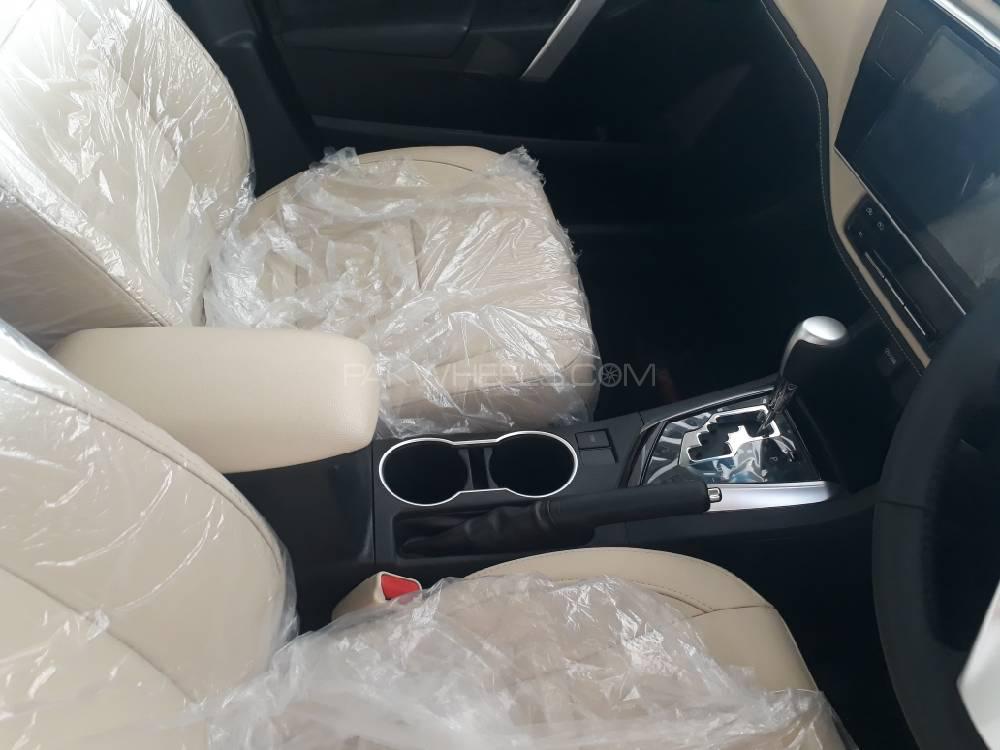 Toyota Corolla 2020 for Sale in Rawalpindi Toyota Corolla 2020 for Sale in Rawalpindi Image-9