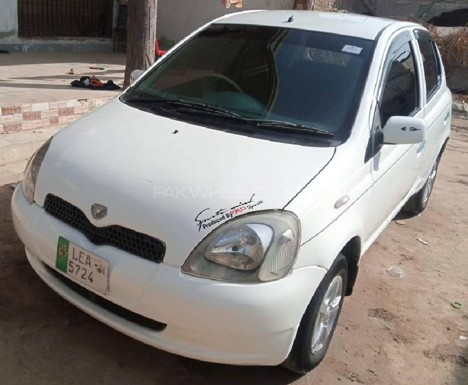 Toyota Vitz 2001 for Sale in Bannu Image-1