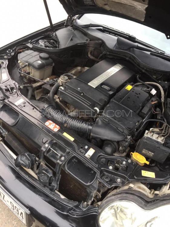 Mercedes Benz C Class 2003 for Sale in Nowshera cantt Mercedes Benz C Class 2003 for Sale in Nowshera cantt Image-14