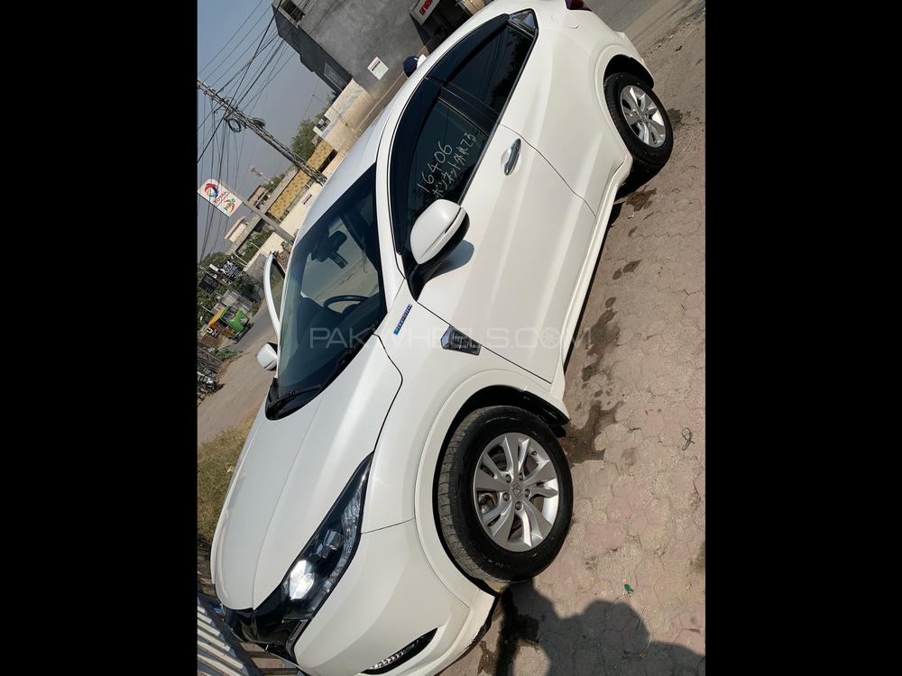 Honda Vezel 2016 for Sale in Islamabad Honda Vezel 2016 for Sale in Islamabad Image-5
