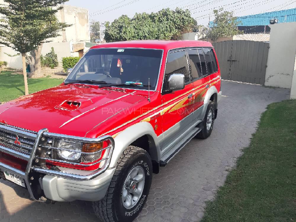 Mitsubishi Pajero 1995 for Sale in Multan Image-1
