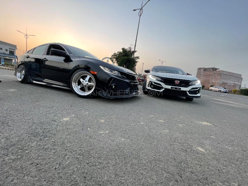 Honda Civic - 2017  Honda Civic - 2017  Image-5