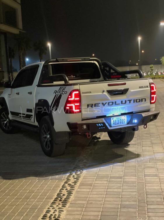 Toyota Hilux - 2021  Toyota Hilux - 2021  Image-3