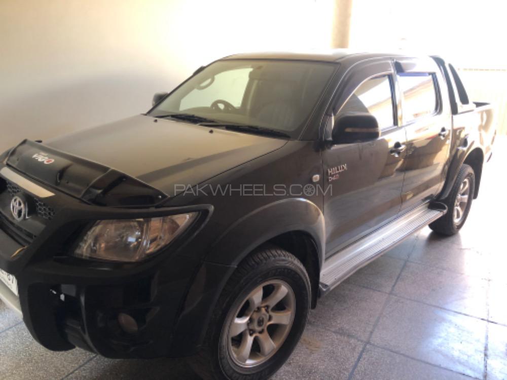 Toyota Hilux 2009 for Sale in Sahiwal Image-1