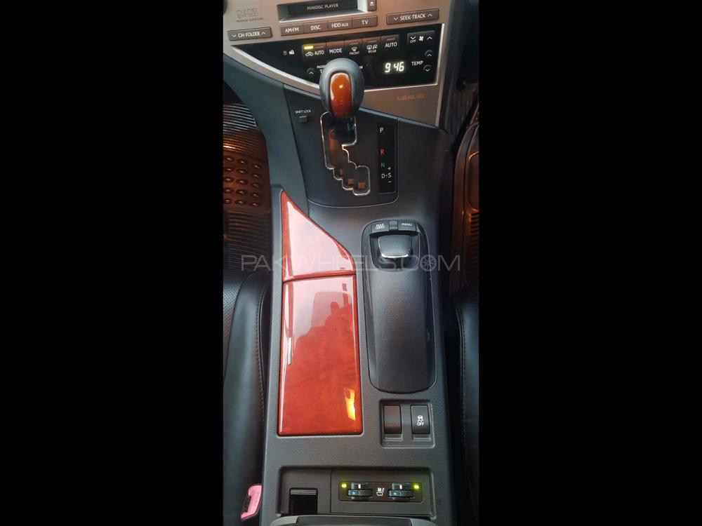 لیکزس آر ایکس سیریز 2010 for Sale in کراچی لیکزس آر ایکس سیریز 2010 for Sale in کراچی Image-12
