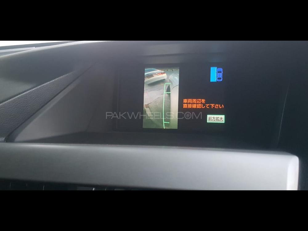 لیکزس آر ایکس سیریز 2010 for Sale in کراچی لیکزس آر ایکس سیریز 2010 for Sale in کراچی Image-16