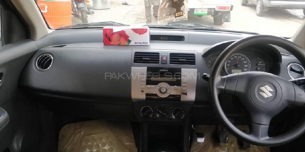 Suzuki Swift 2015 for Sale in Swabi Suzuki Swift 2015 for Sale in Swabi Image-2
