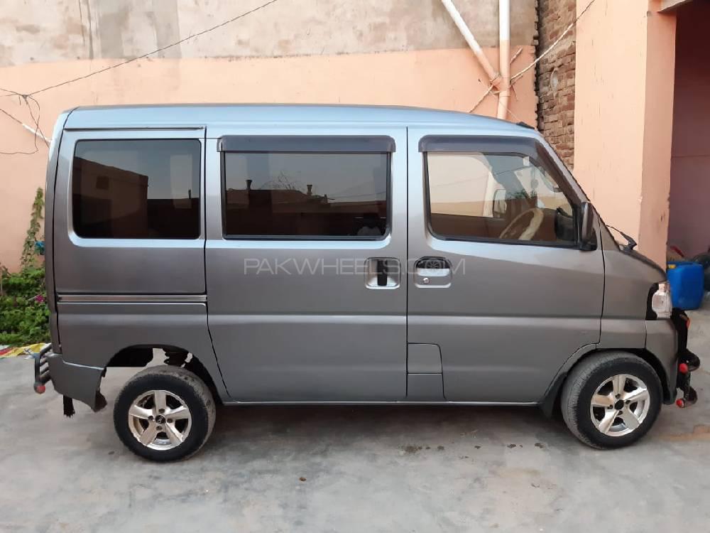 Nissan Clipper 2017 for Sale in Hyderabad Image-1