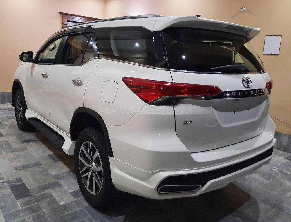 Toyota Fortuner 2019 for Sale in Lahore Toyota Fortuner 2019 for Sale in Lahore Image-4
