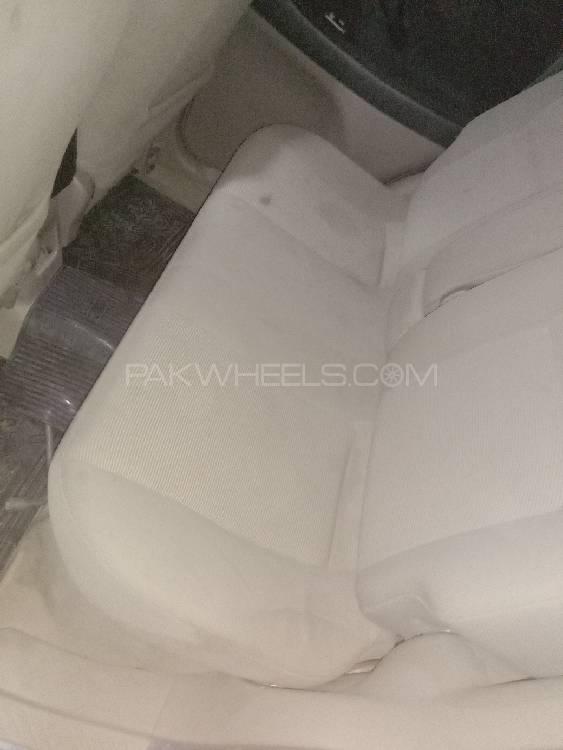 سوزوکی لیانا 2008 for Sale in سیالکوٹ سوزوکی لیانا 2008 for Sale in سیالکوٹ Image-7