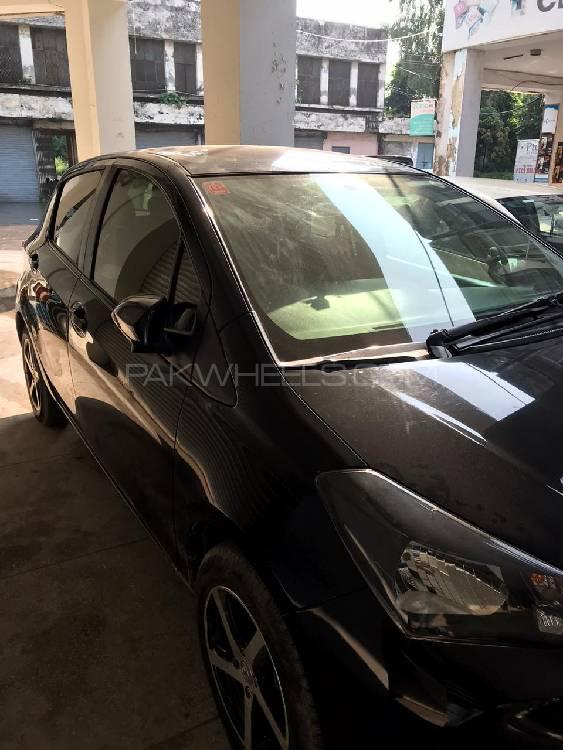Toyota Vitz 2015 for Sale in Gujranwala Toyota Vitz 2015 for Sale in Gujranwala Image-3