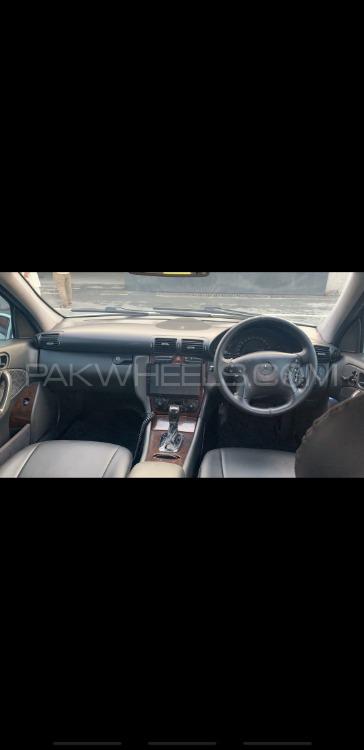 Mercedes Benz 200 D 2002 for Sale in Mardan Mercedes Benz 200 D 2002 for Sale in Mardan Image-6