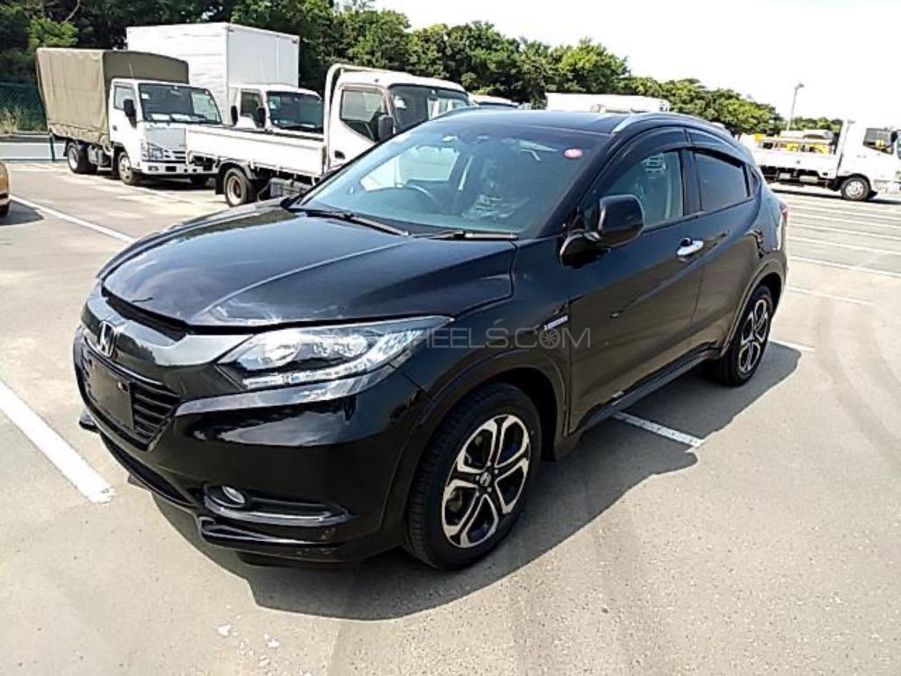 Honda Vezel 2015 for Sale in Karachi Image-1