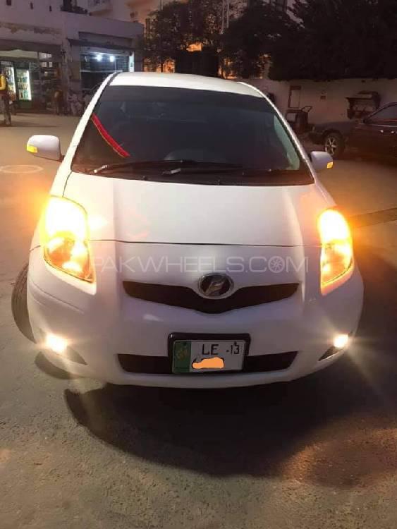 Toyota Vitz 2013 for Sale in Multan Image-1