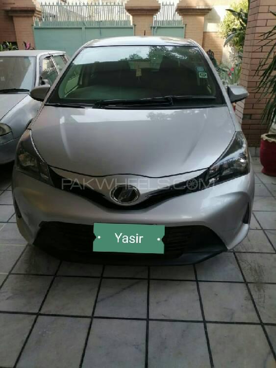 Toyota Vitz 2015 for Sale in Gujrat Image-1