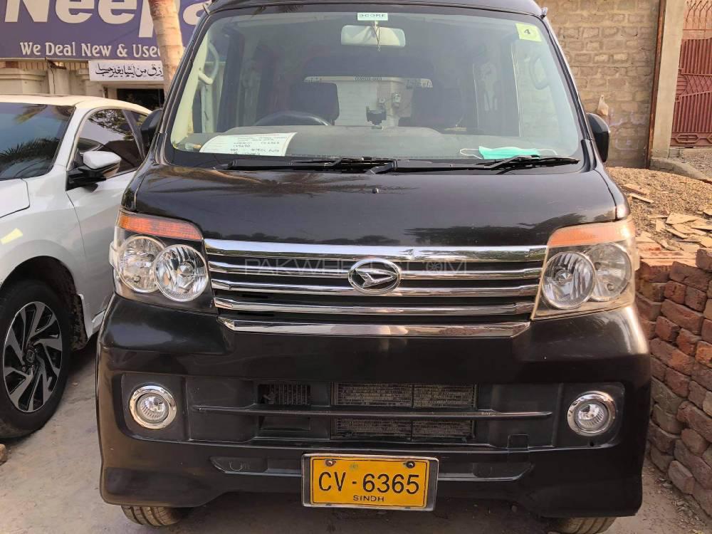 Daihatsu Atrai Wagon 2010 for Sale in Karachi Image-1