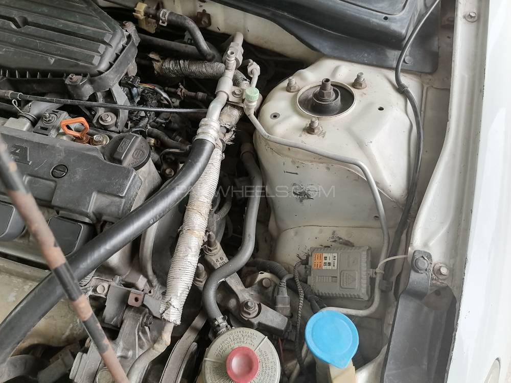 Honda Civic 2005 for Sale in Lahore Honda Civic 2005 for Sale in Lahore Image-17