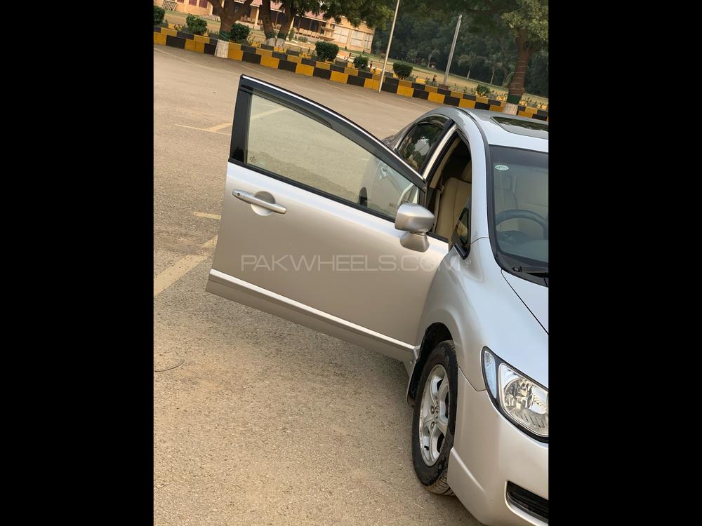Honda Civic 2010 for Sale in Karachi Honda Civic 2010 for Sale in Karachi Image-18