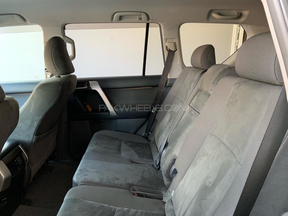 Toyota Prado 2011 for Sale in Gujranwala Toyota Prado 2011 for Sale in Gujranwala Image-7