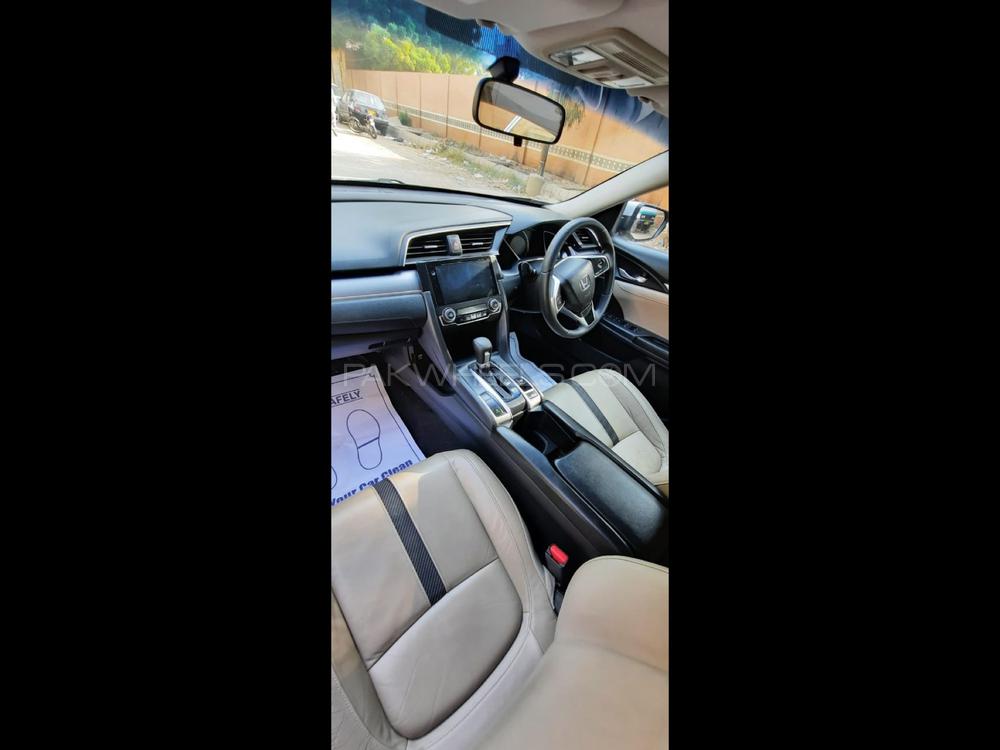 Honda Civic 2017 for Sale in Karachi Honda Civic 2017 for Sale in Karachi Image-10