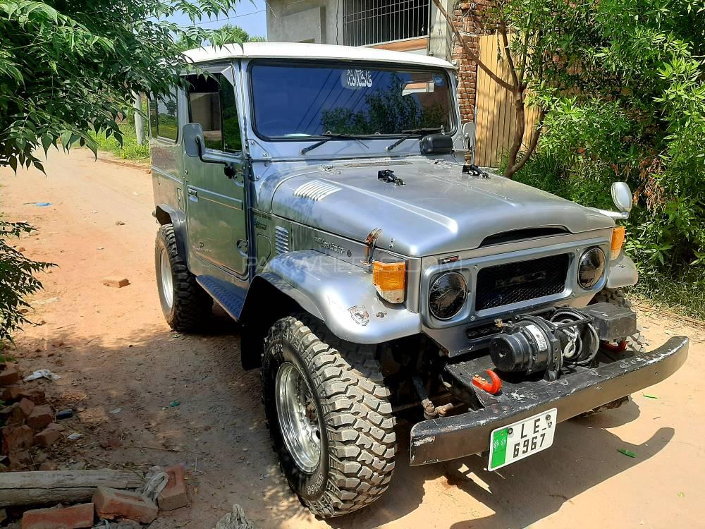 Toyota Land Cruiser 1983 for Sale in Faisalabad Toyota Land Cruiser 1983 for Sale in Faisalabad Image-3