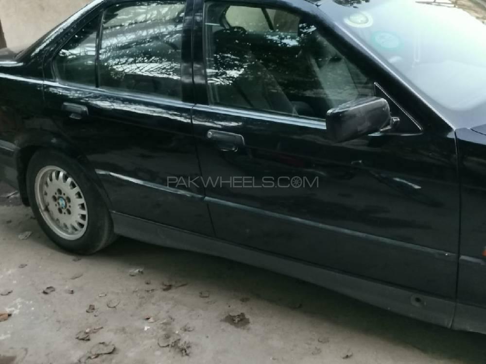 بی ایم ڈبلیو 3 سیریز 1993 for Sale in لاہور بی ایم ڈبلیو 3 سیریز 1993 for Sale in لاہور Image-14