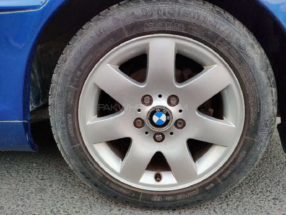 BMW 3 Series 2002 for Sale in Lahore BMW 3 Series 2002 for Sale in Lahore Image-13