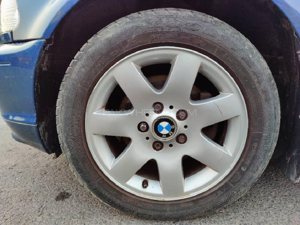 BMW 3 Series 2002 for Sale in Lahore BMW 3 Series 2002 for Sale in Lahore Image-12