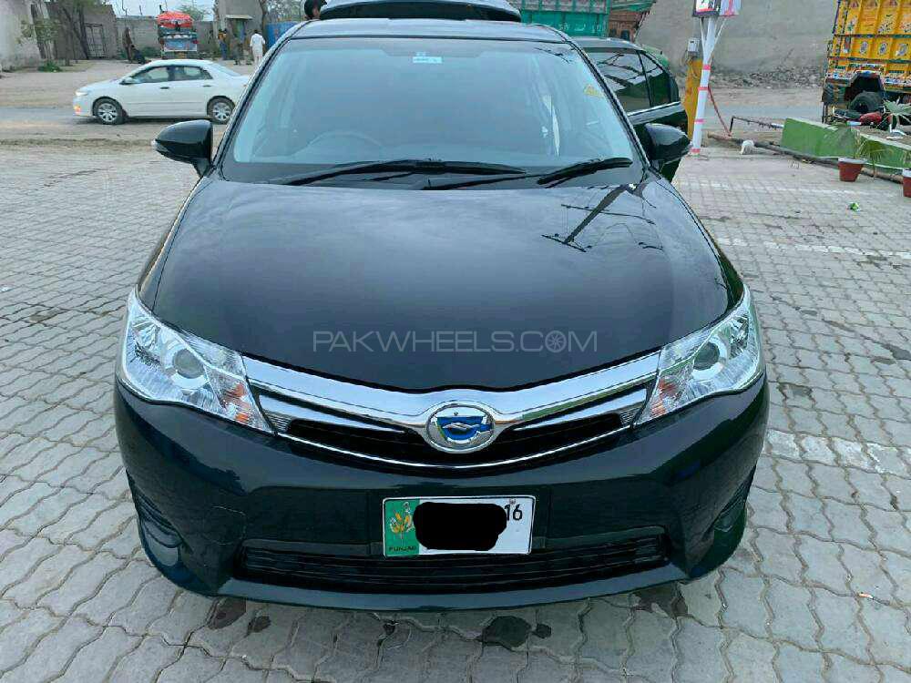Toyota Corolla Axio 2014 for Sale in Islamabad Image-1