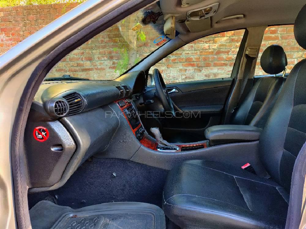 Mercedes Benz C Class 2003 for Sale in Lahore Mercedes Benz C Class 2003 for Sale in Lahore Image-11