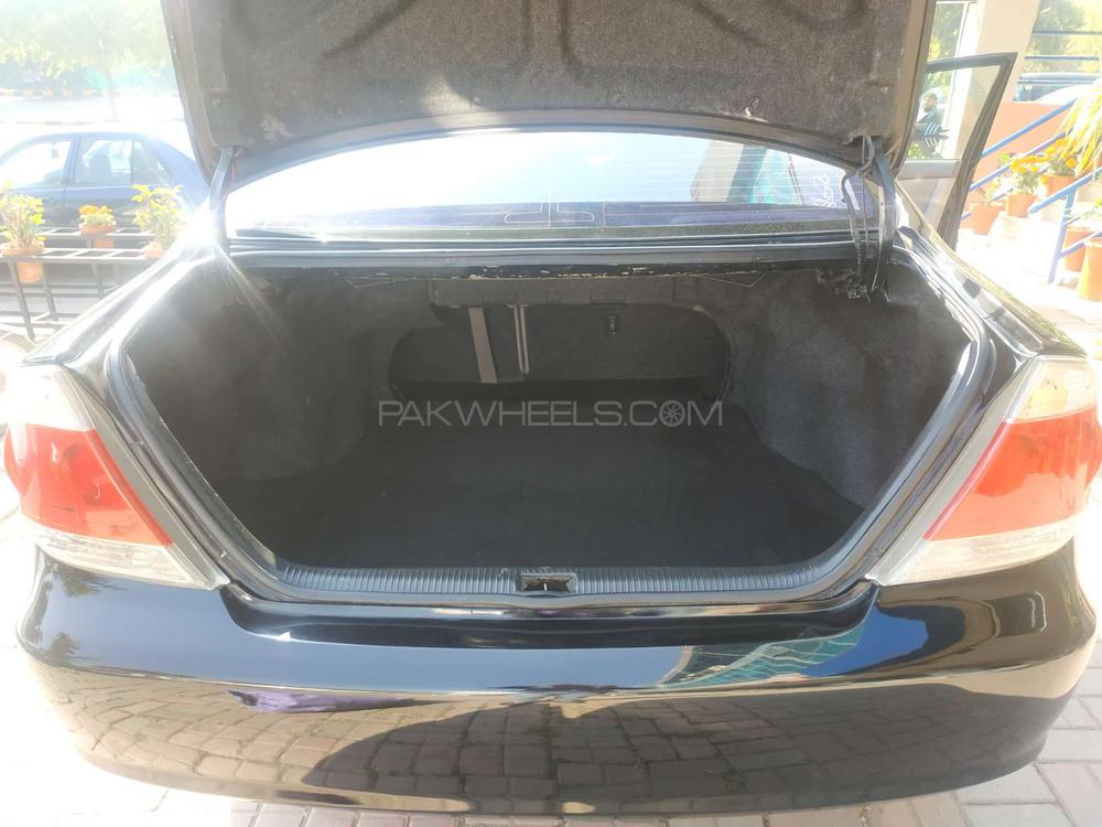 Toyota Camry 2004 for Sale in Islamabad Toyota Camry 2004 for Sale in Islamabad Image-9