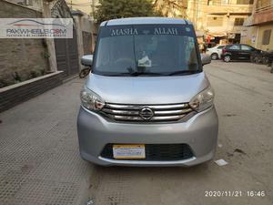 Slide_nissan-roox-x-idling-stop-5-2015-44287912