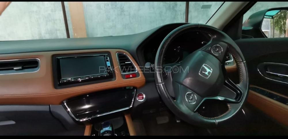 ہونڈا ویزِل 2015 for Sale in پشاور ہونڈا ویزِل 2015 for Sale in پشاور Image-5
