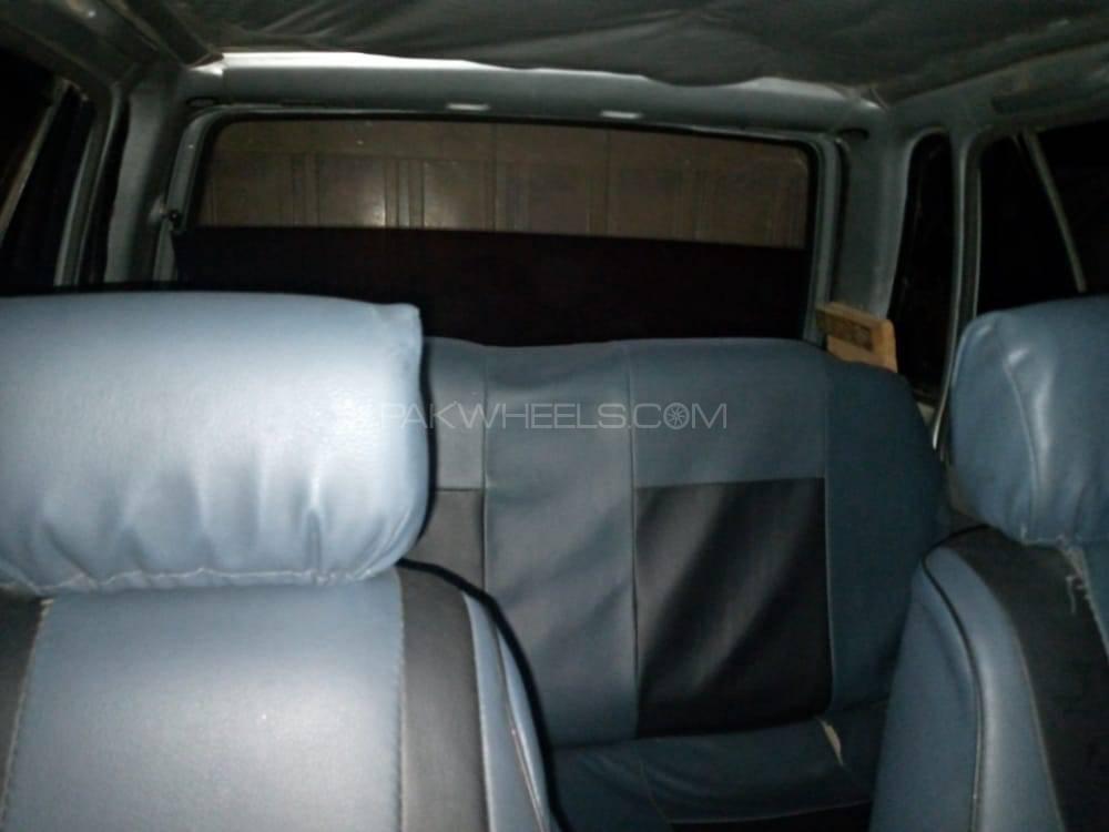 Suzuki Mehran 2011 for Sale in Lahore Suzuki Mehran 2011 for Sale in Lahore Image-2