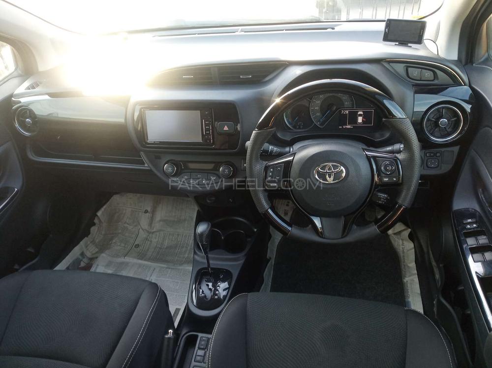 Toyota Vitz 2017 for Sale in Gujranwala Toyota Vitz 2017 for Sale in Gujranwala Image-8