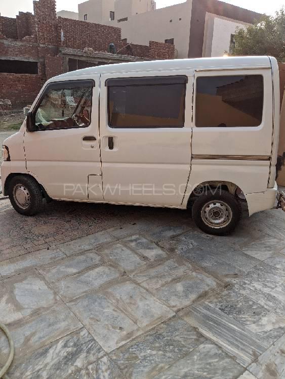 نسان کلپر 2013 for Sale in لاہور نسان کلپر 2013 for Sale in لاہور Image-8