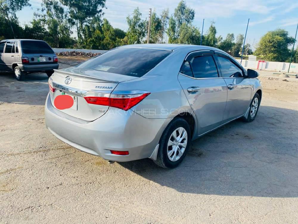 Toyota Corolla 2015 for Sale in Mandi bahauddin Toyota Corolla 2015 for Sale in Mandi bahauddin Image-4