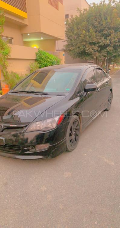 Honda Civic - 2011  Honda Civic - 2011  Image-2