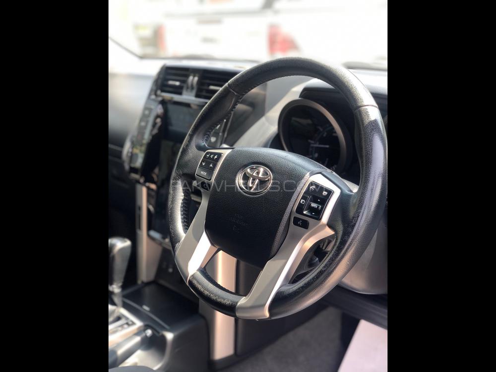 Toyota Prado 2012 for Sale in Karachi Toyota Prado 2012 for Sale in Karachi Image-12