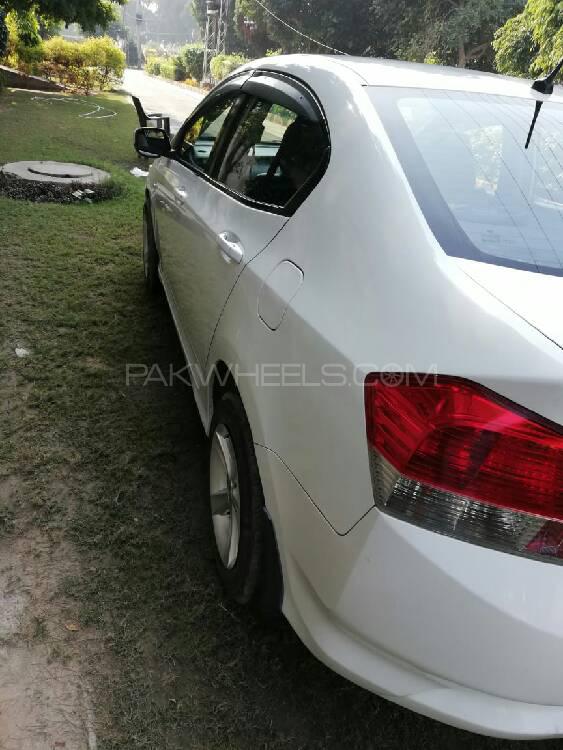 Honda City 2010 for Sale in Okara Image-1