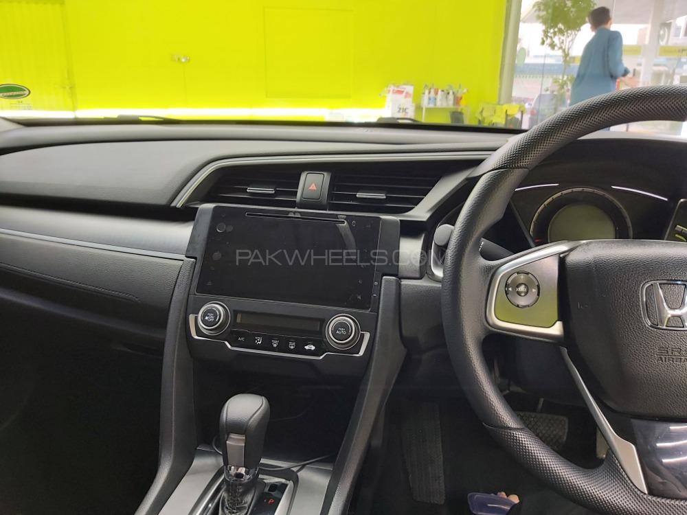 Honda Civic 2018 for Sale in Peshawar Image-1