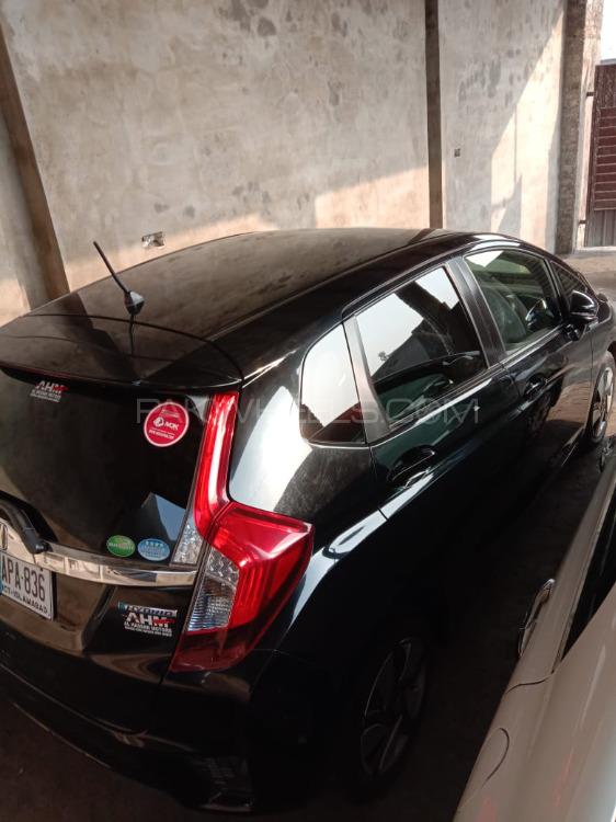Honda Fit 2015 for Sale in Okara Honda Fit 2015 for Sale in Okara Image-17